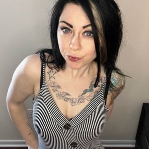 CAUTION TO THE WIND striped romper Small